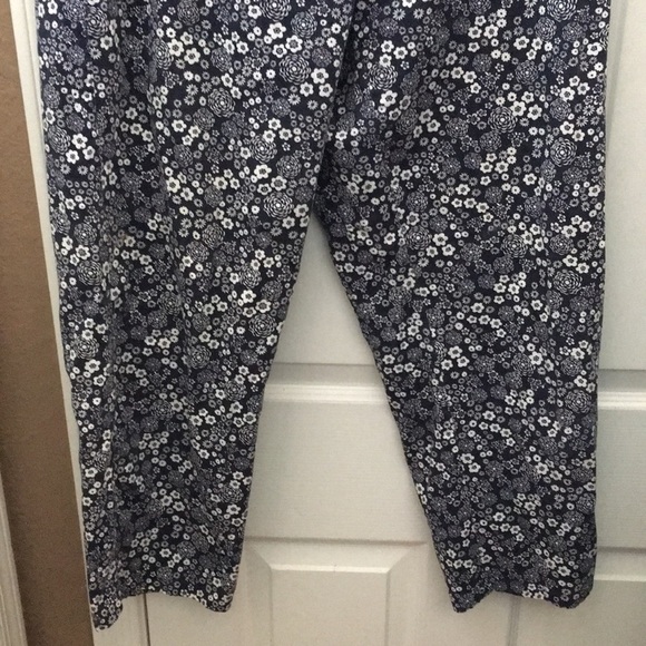 FINAL MARKDOWN Liz Claiborne Liz sport capris 14 - Picture 2 of 9